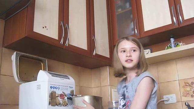 Как я и Наташа пытались вытощить тесто из мультиварки смотреть онлайн