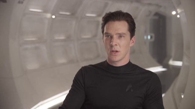 Benedict Cumberbatch Interview - Star Trek Into Darkness смотреть онлайн