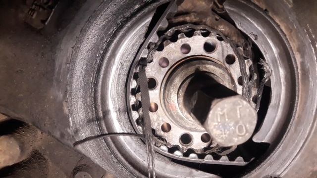 Почему надо менять вовремя ремень