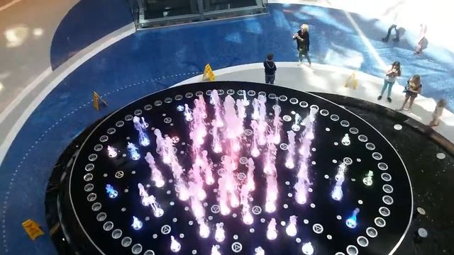 Каширская Плаза ТРЦ / Гуляем по новому магазину смотреть онлайн
