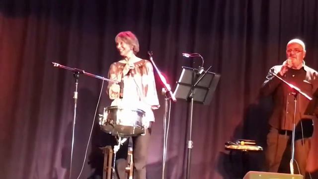 Le P’ti bonheur(Félix Leclerc) смотреть онлайн