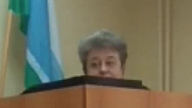 Каменск-Уральский, судья Семёнова не желает разъяснять статью 51 Конституции РФ смотреть онлайн