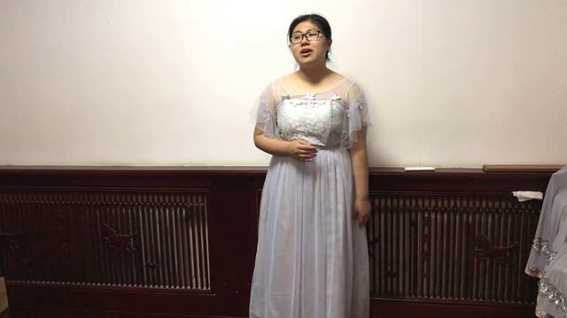 Сунь Цинцюцзы русская песня Сирень смотреть онлайн