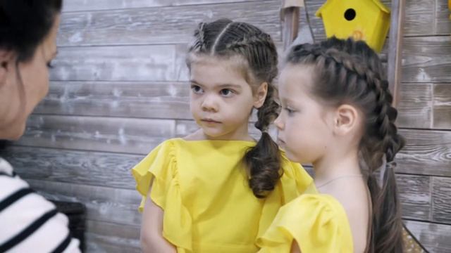 ФОТОСЕССИЯ С ЦЫПЛЯТАМИ | фотограф Ксюша Дзгоева смотреть онлайн