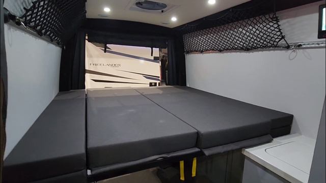 Mercedes OFF-ROAD Class B RV from Pleasure Way! смотреть онлайн