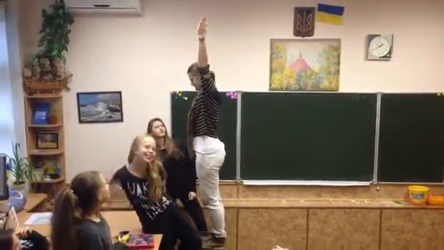 Сальто на перемене смотреть онлайн