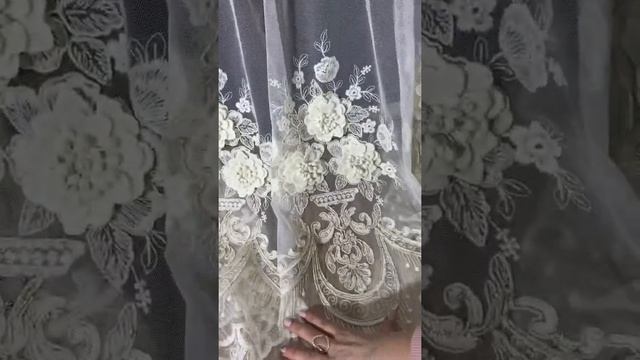 Шикарный комплект-компаньон штор и тюля с 3Д цветами и камнями Сваровски смотреть онлайн