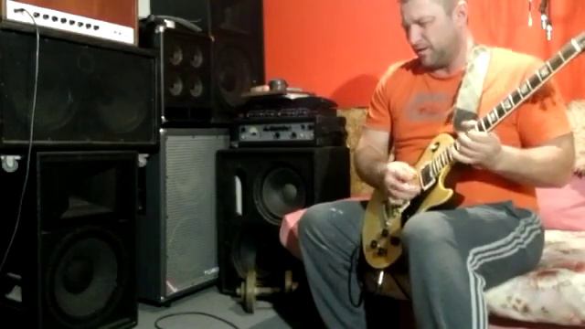 Gibson Les Paul De Luxe 71г смотреть онлайн