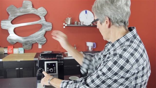 DeLonghi Magnifica S Cappuccino Smart vs Saeco Intelia Deluxe Cappuccino | CR Comparison смотреть онлайн