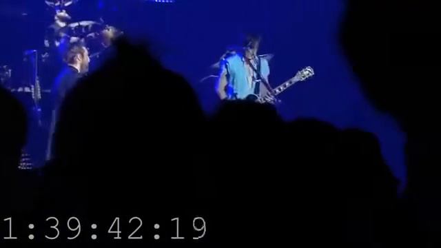 Another Brick in The Wall Guns N Roses (Live at London 2012) смотреть онлайн