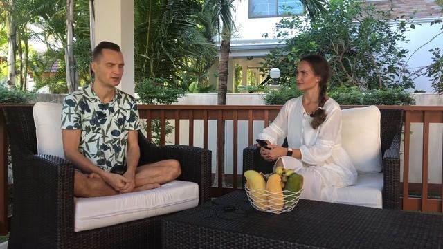 Расскажите немного о себе Как вы начали заниматься йогой Как пришли к этому Что явилось для ва смотреть онлайн