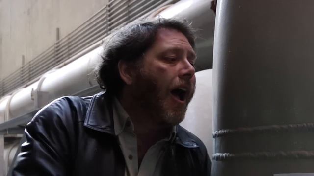 SAVE JACK - USE A GIANT MAGNET смотреть онлайн