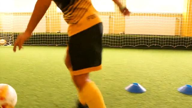 Футбольная школа для детей от 2х лет - Football Lab смотреть онлайн