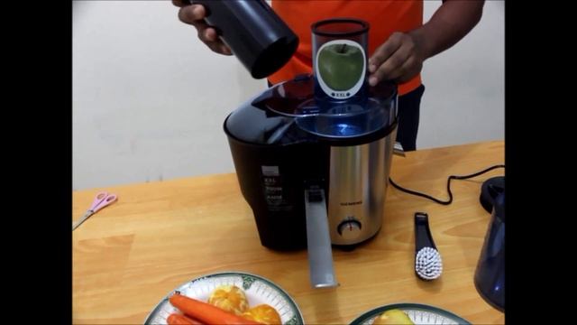 Siemens 700 Watts Citrus Press Juicer, ME30000GB :unboxing & review смотреть онлайн