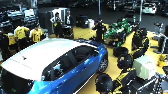 There Is Some Formula 1 In Every Renault   #03 Stand