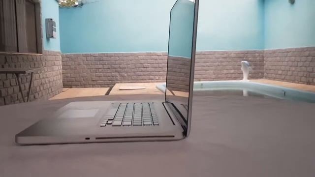 VENDIDO MacBook Pró 17 Polegada Intel Core i7 2.6ghz NVIDIA Geforce Gt 330m 4gb Raridade Zerado. смотреть онлайн