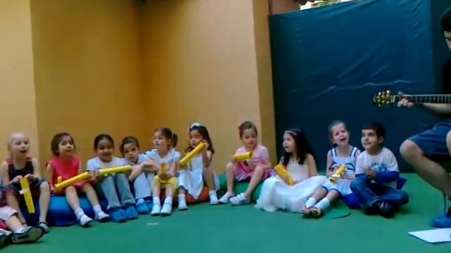 Yellow Submarine 5 Year Olds смотреть онлайн