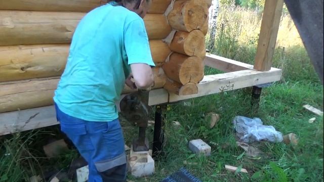Как Поднять Баню Домкратом-Жизнь в Деревне смотреть онлайн