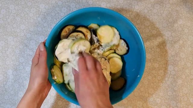 Запеченные кабачки и баклажаны в духовке! Рецепт овощей под сыром в духовке! смотреть онлайн