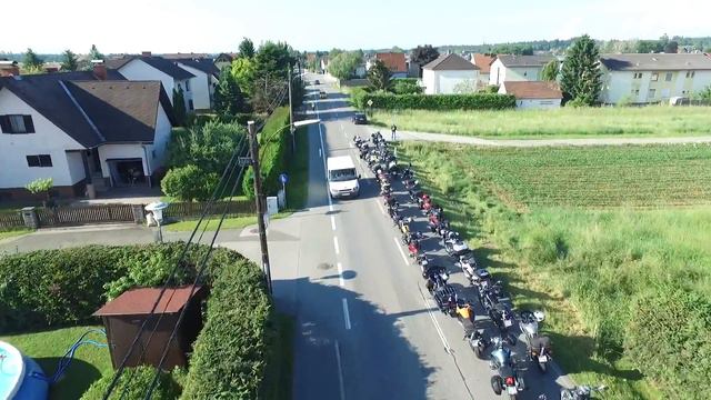 Мотоциклисты вид с квадрокоптера DJI Phantom часть первая. MoGo 2016 смотреть онлайн