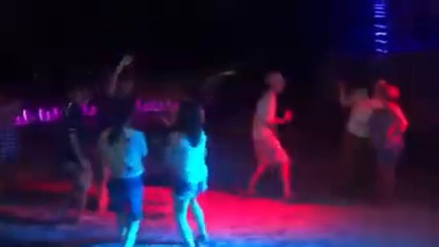 Гоа, Колва, Сукорина. Дискотека смотреть онлайн