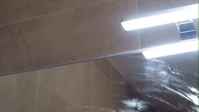 Крутой лайфхак, после которого зеркало в ванной не будет запотевать, тебе на всякий случай? смотреть онлайн