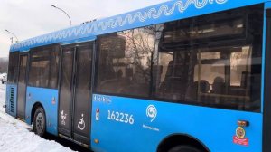 Автобус ЛиАЗ-4292.60(1-2-1) следует по маршруту с867 ”Каширское ш. - МКАД - ТЦ Садовод”