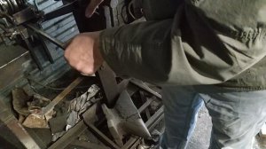 Простой и дешевый станок для усиления профильной трубы.