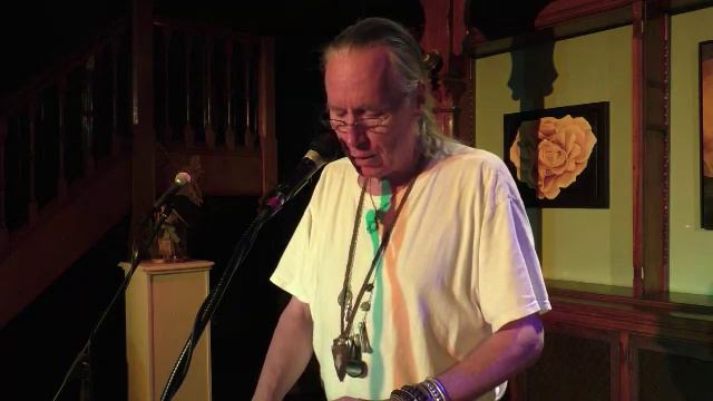 07 Hayden Wayne Reads A Sonnet, Hudson Valley Poets, 8-11-2017