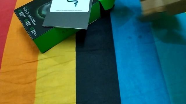 Razer Viper Mini Unbox Review | Ultra-Light. Ultra-Fast. смотреть онлайн