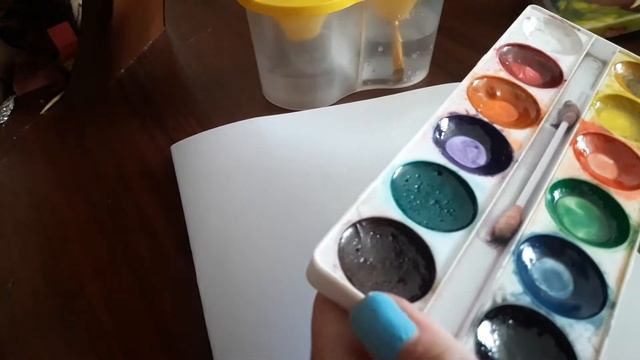 Как сделать цветную поделку ?