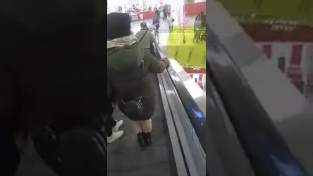 Верхняя Красносельская 3А "Тройка" смотреть онлайн