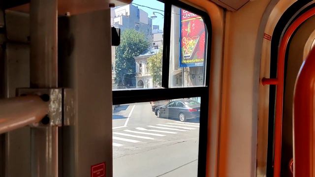 Бухарест: поездка на трамвае по центру города | Улицы старого Бухареста | Bucharest tram смотреть онлайн