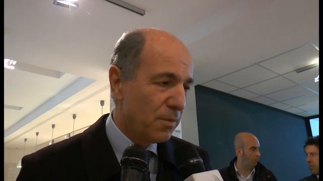 Napoli - Corrado Passera visita le eccellenze campane (25.03.14) смотреть онлайн