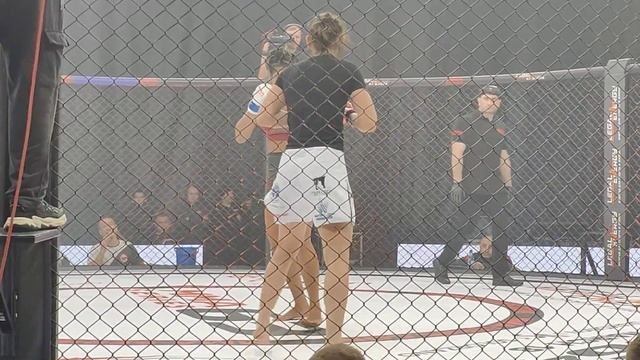 Brena Cardozo vs Maria Artukhyna 2 round MMA Series 63 Брена Кардозо и Мария Артюхина смотреть онлайн