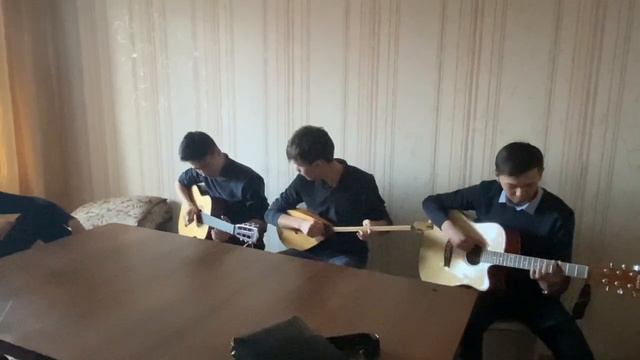 Музыка из к/ф “Такси” на гитаре смотреть онлайн