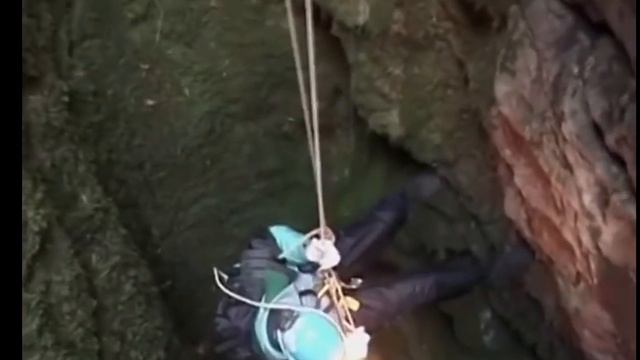 বিশ্বের গভীরতম গুহা "ক্রুবেরা "। Deepest cave in the world "Krubera"|amazing nature facts in bengal смотреть онлайн