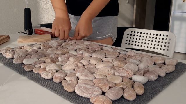 Как сделать массажный коврик из камней для дома? DIY коврик смотреть онлайн