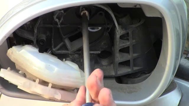 Side Mirror Shroud and Glass Replacement on 2006-2012 Mitsubishi 4G Eclipse смотреть онлайн