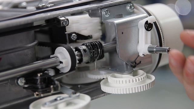 LEADER НАДЁЖНЕЕ JANOME? ИЛИ НЕТ? || Разберем новую машину Leader RoyalStitch 32A изнутри|| смотреть онлайн