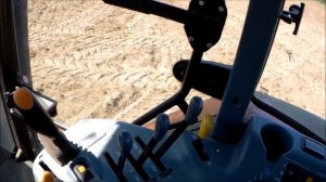 Посев зерна без сеялки / посев зерна навесным разбрасывателем удобрений.