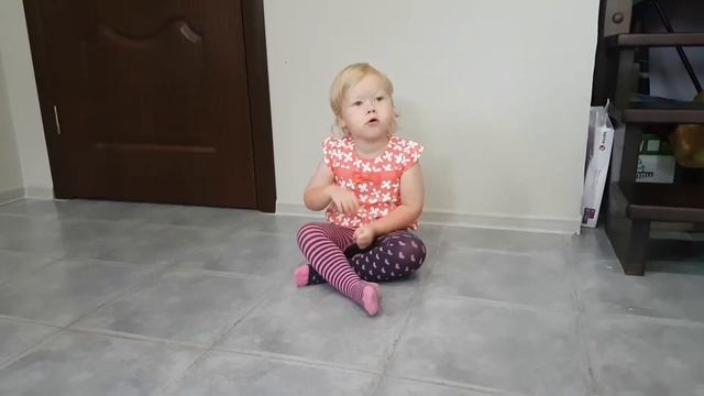 Прикол, девочка рассказывает стих. смотреть онлайн