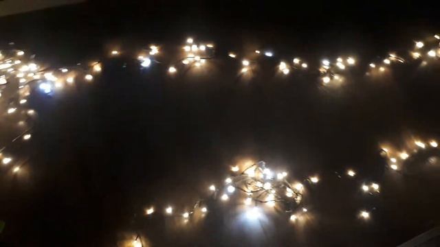 Светодиодная гирлянда "Нить" тепло-белого цвета с холодно-белым мерцанием смотреть онлайн