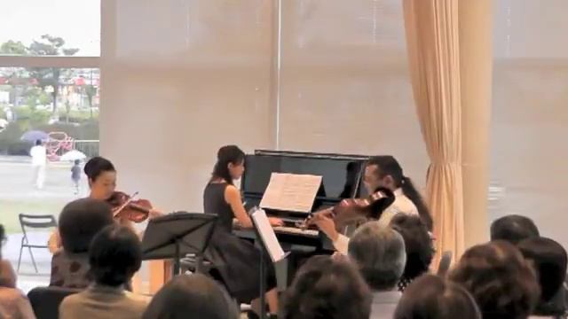 Offenbach: "Barcarolle" for violin, viola & piano by Ensemble Tsukiminosato смотреть онлайн
