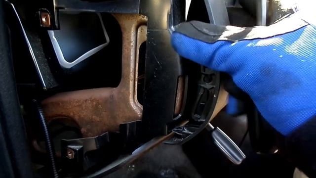 2000- 02 Saturn S- series Radio Removal смотреть онлайн