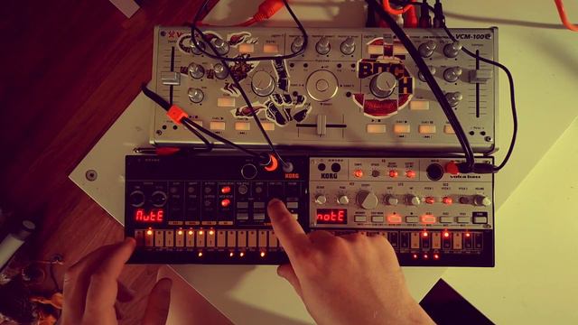 Korg Volca beats мнение и обзор (Live) смотреть онлайн