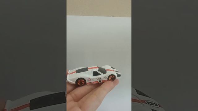 Hotwheels Retro Racers :67 Ford GT40 MK.IV смотреть онлайн