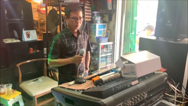 Khách qua mua micro SHURE PGA48 cho karaoke, quay lại sound cho các bạn tham khảo смотреть онлайн