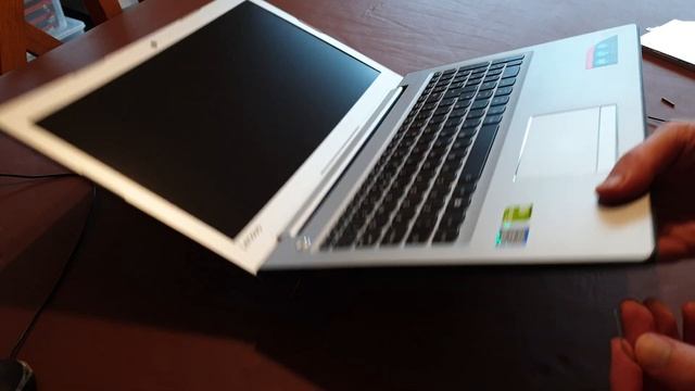 How to access the BIOS on a Lenovo Ideapad 510 - Get a paperclip! ? смотреть онлайн
