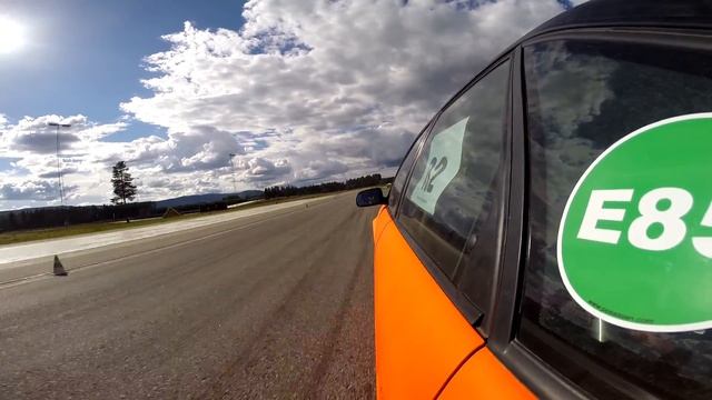 Audi S4 C4 vs Audi 80q Gr. A смотреть онлайн